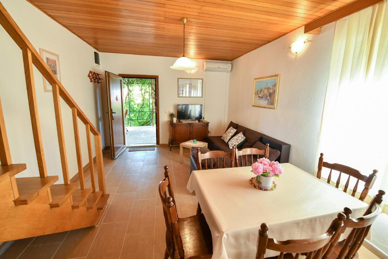 Apartments By The Sea Baska Voda, Makarska - 300 Bagian luar foto