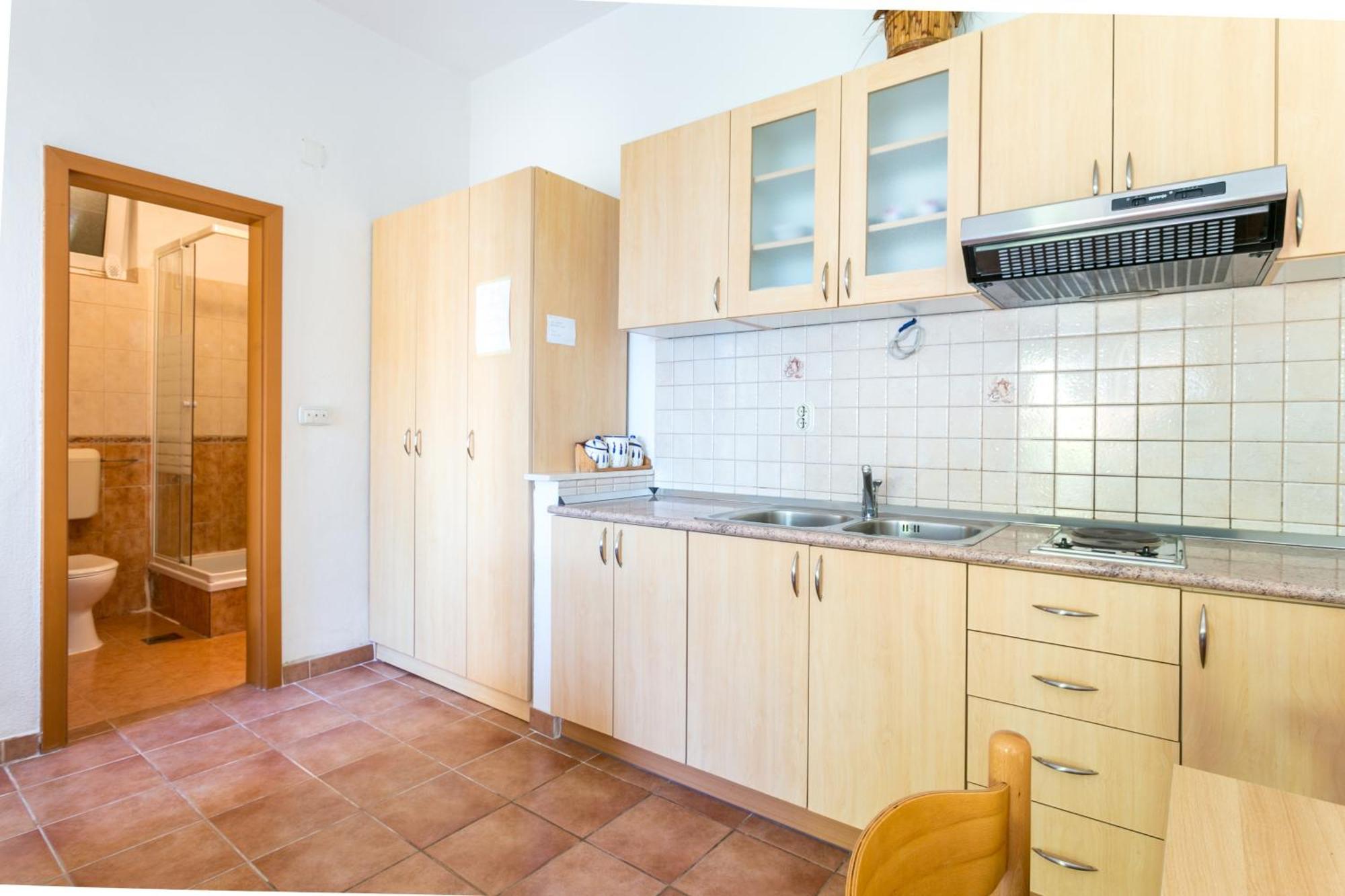 Apartments By The Sea Baska Voda, Makarska - 300 Bagian luar foto