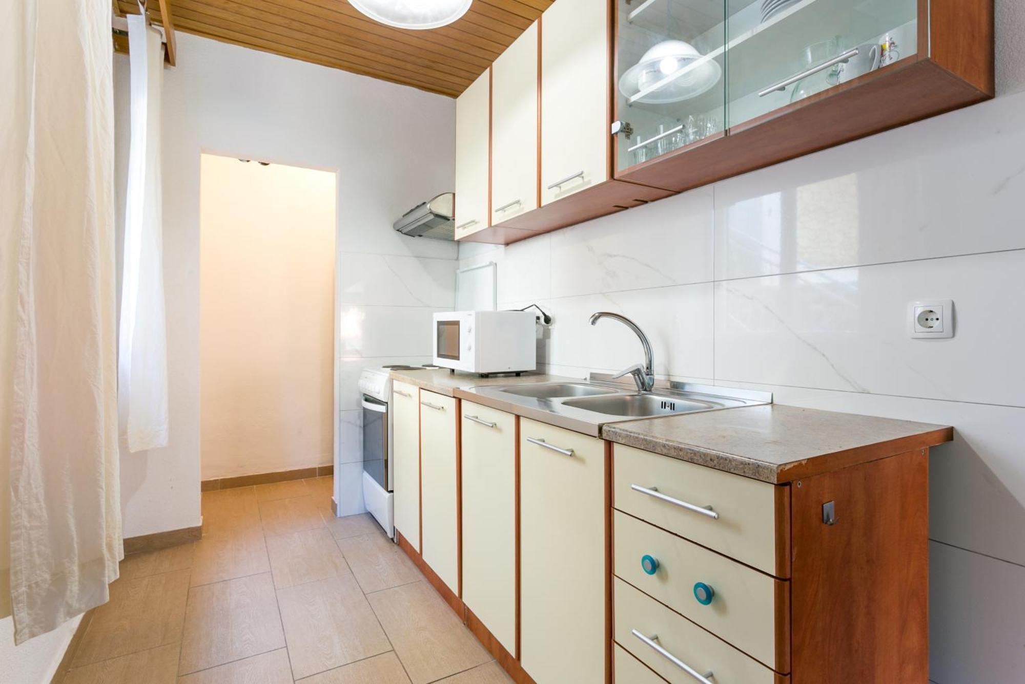 Apartments By The Sea Baska Voda, Makarska - 300 Bagian luar foto